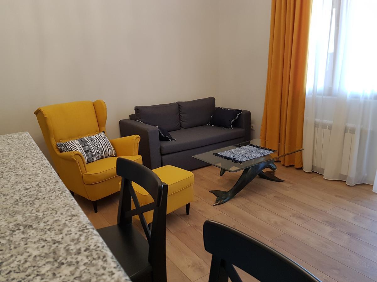 The Starry Night Apartment باتومي المظهر الخارجي الصورة