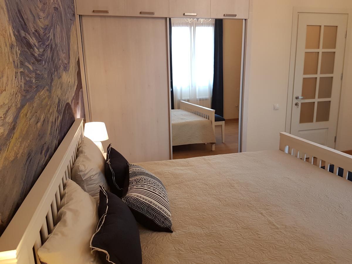 The Starry Night Apartment باتومي المظهر الخارجي الصورة